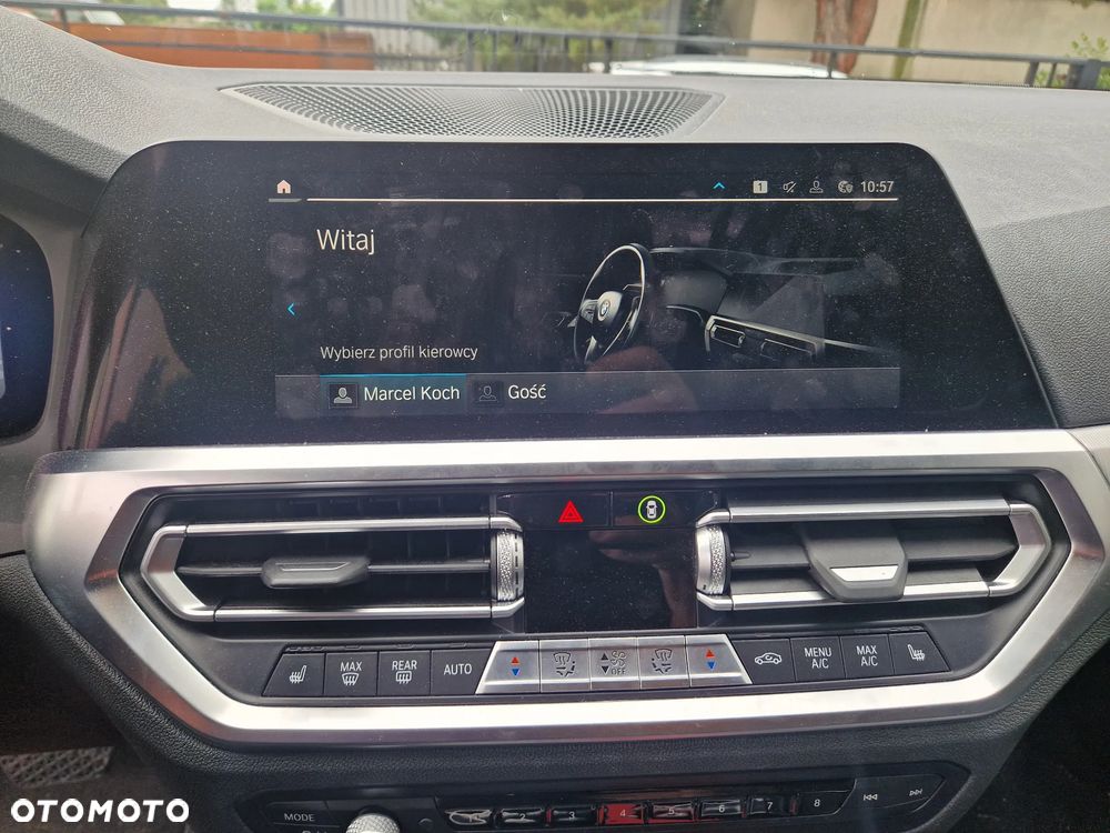 BMW Seria 3 330e - 14