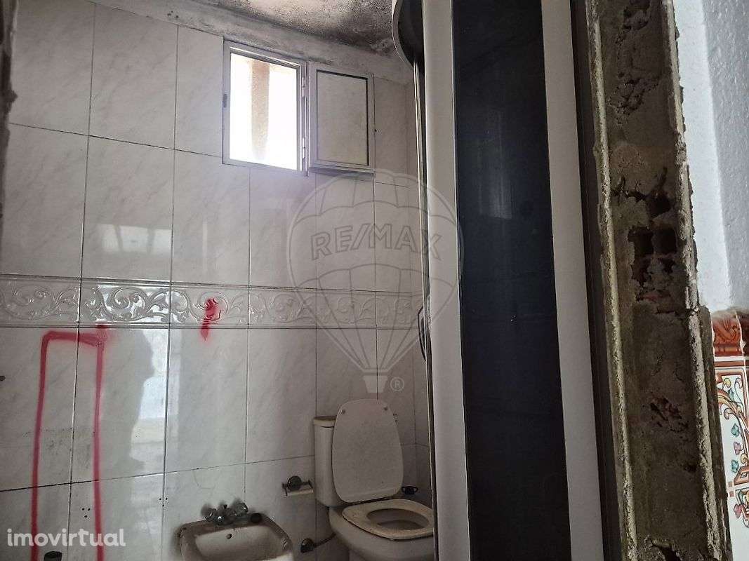 Moradia T2 para venda - Grande imagem: 2/14