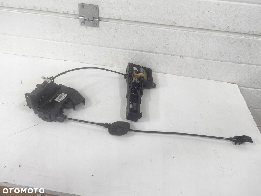 Zamek drzwi przód prawy Renault Megane IV - 2