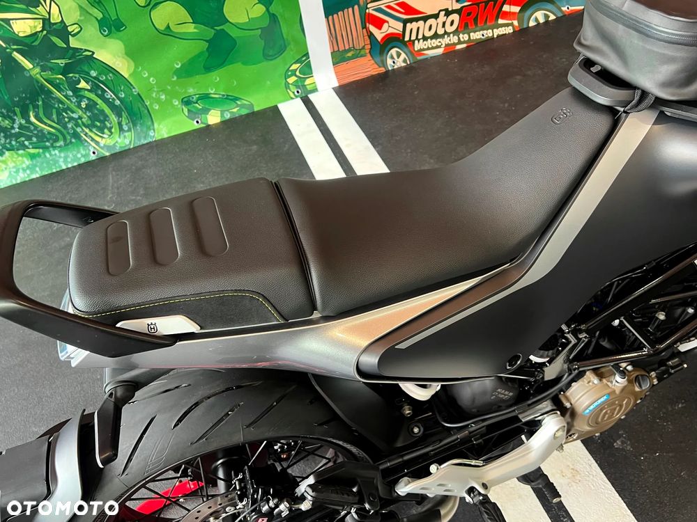 Husqvarna Svartpilen - 15