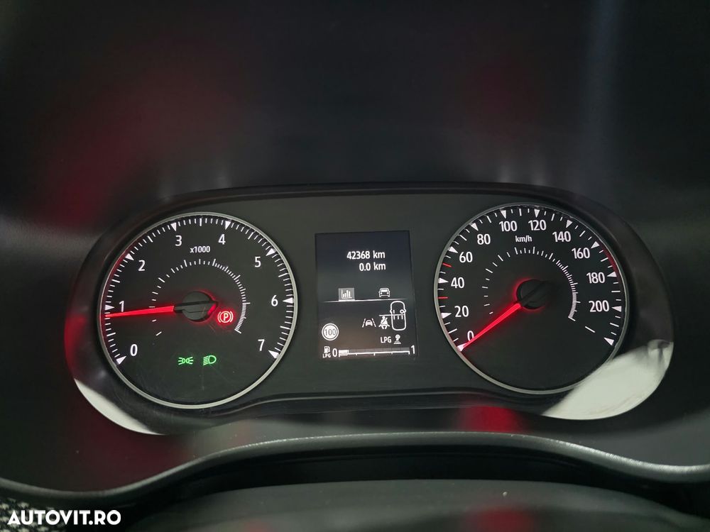 Dacia Logan ECO-G 100 MT6 XX - 11