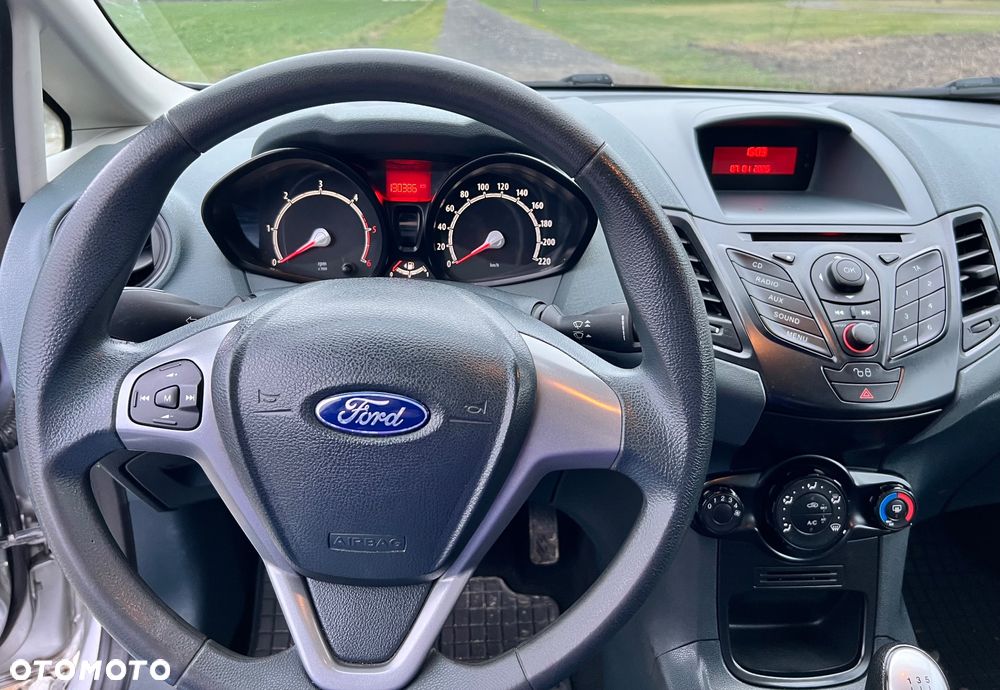 Ford Fiesta 1.6 TDCi DPF Trend - 6