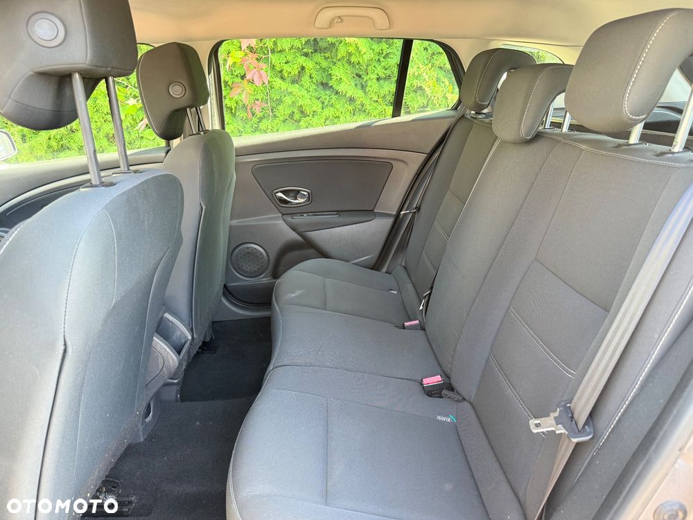 Renault Megane ENERGY dCi 110 Start & Stop Dynamique - 9