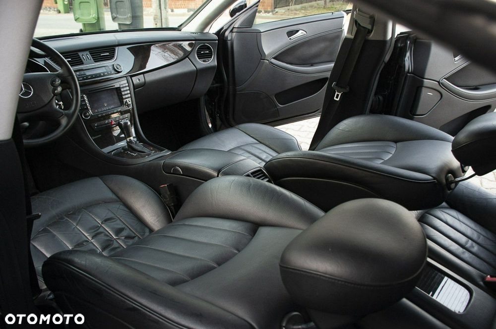 Mercedes-Benz CLS 500 7G-TRONIC - 28