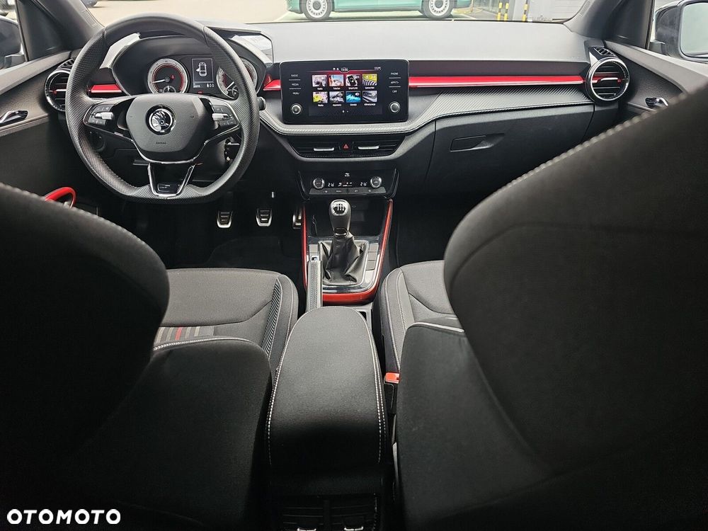 Skoda Fabia 1.0 TSI Monte Carlo - 10
