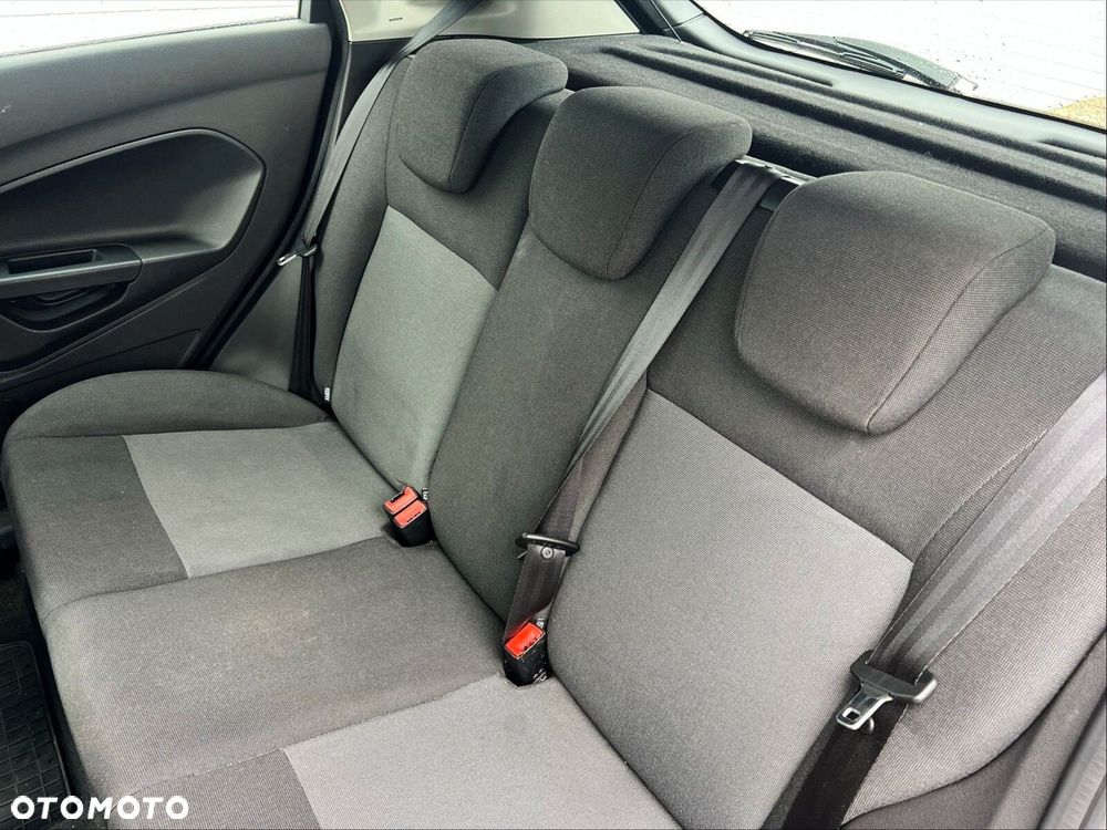 Ford Fiesta 1.25 Trend EU6 - 21