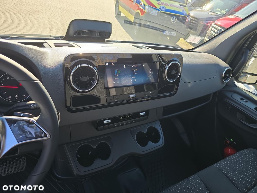 Mercedes-Benz Sprinter 319 CDI Long SELECT 9G-Tronic - 19
