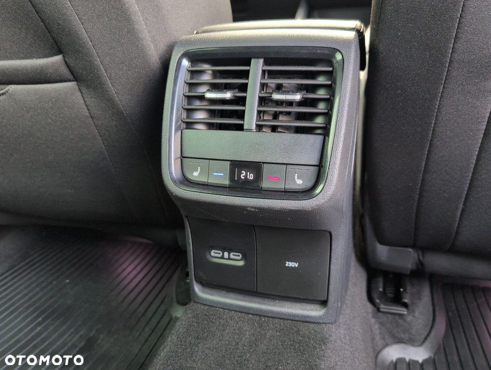 Skoda Octavia 2.0 TDI Sportline DSG - 14