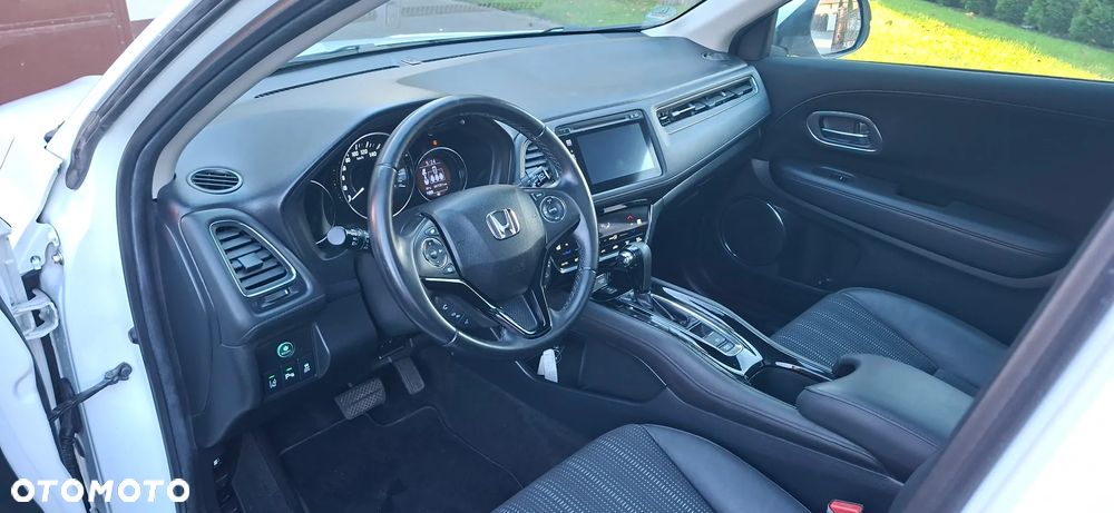Honda HR-V 1.5 Executive (ADAS / Connect+) CVT - 24