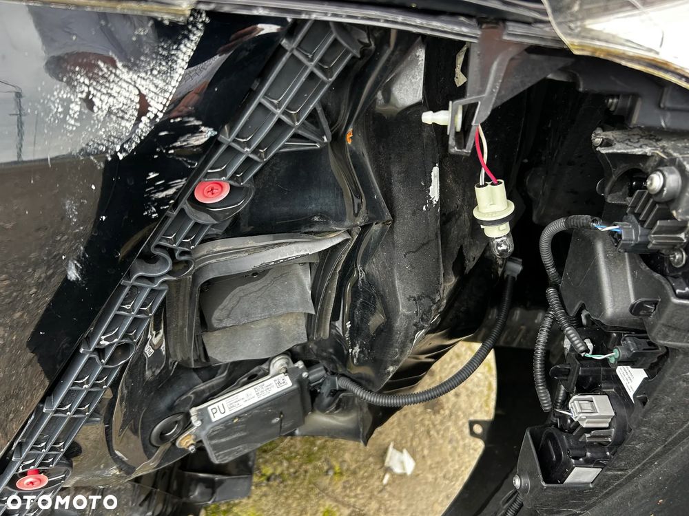 Toyota Prius Hybrid - 23