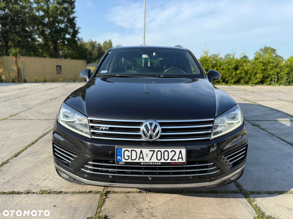 Volkswagen Touareg - 1
