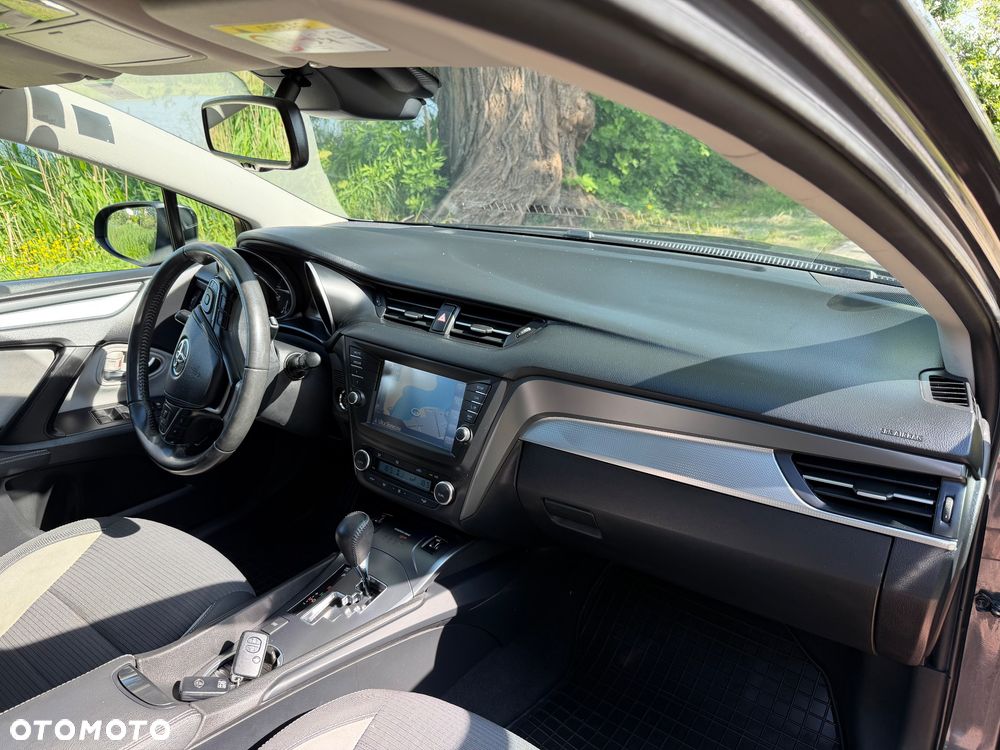 Toyota Avensis Touring Sports 1.8 Multidrive S Edition S+ - 12
