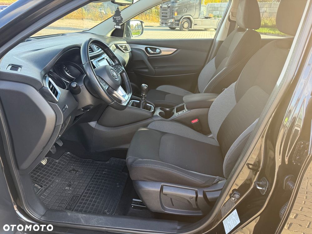 Nissan Qashqai 1.6 DIG-T Tekna+ - 27