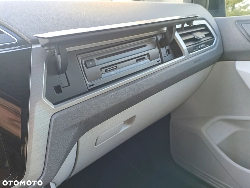 Volkswagen Touran - 7