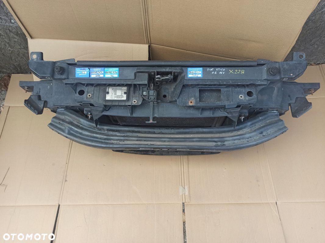 Pas przedni wzmocnienie chłodnice FIAT STILO 1.6 16V benzyna Europa - 8