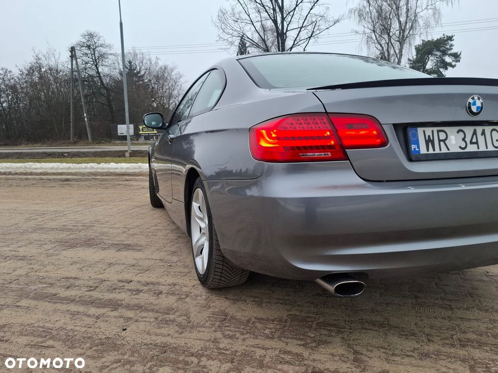 BMW Seria 3 320i Edition Exclusive - 6