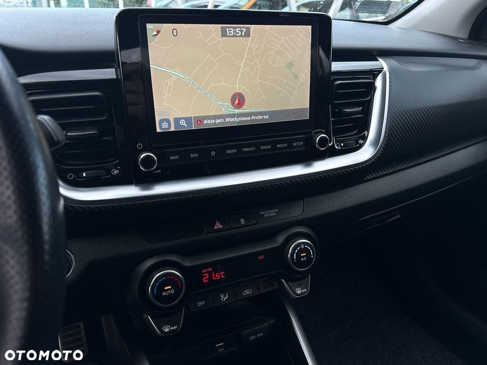 Kia Stonic - 16