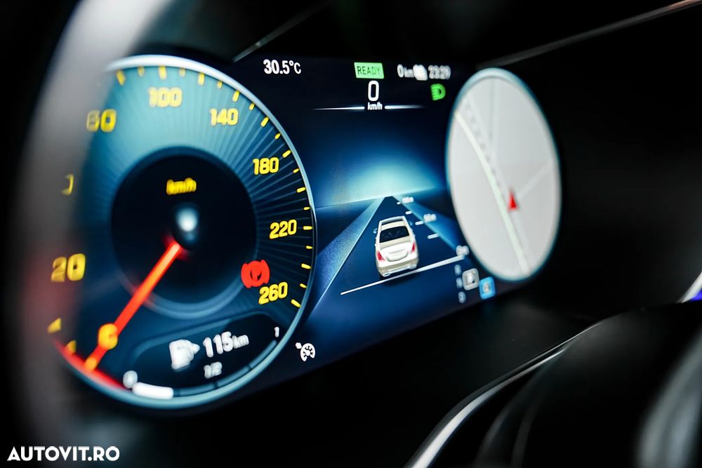 Mercedes-Benz GLC 300 de 4Matic 9G-TRONIC AMG Line Plus - 35