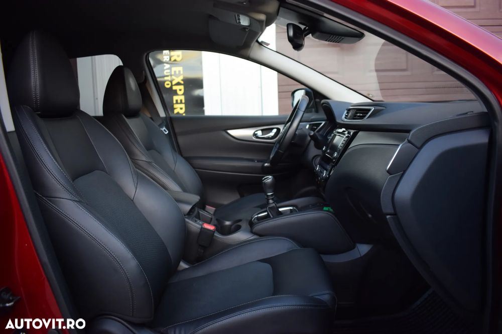 Nissan Qashqai 1.3 DIG-T TEKNA - 10
