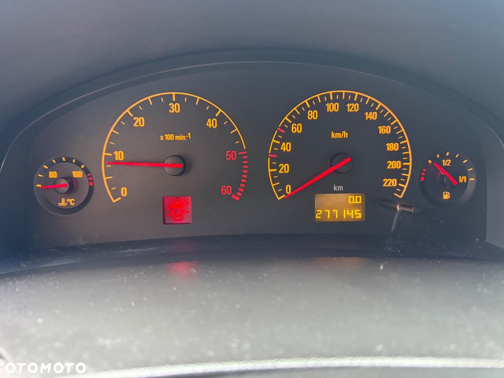 Opel Vectra GTS 2.2 DTI - 9