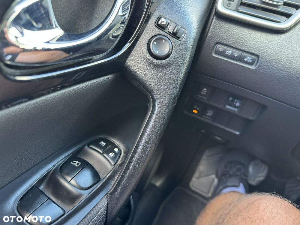 Nissan Qashqai - 22