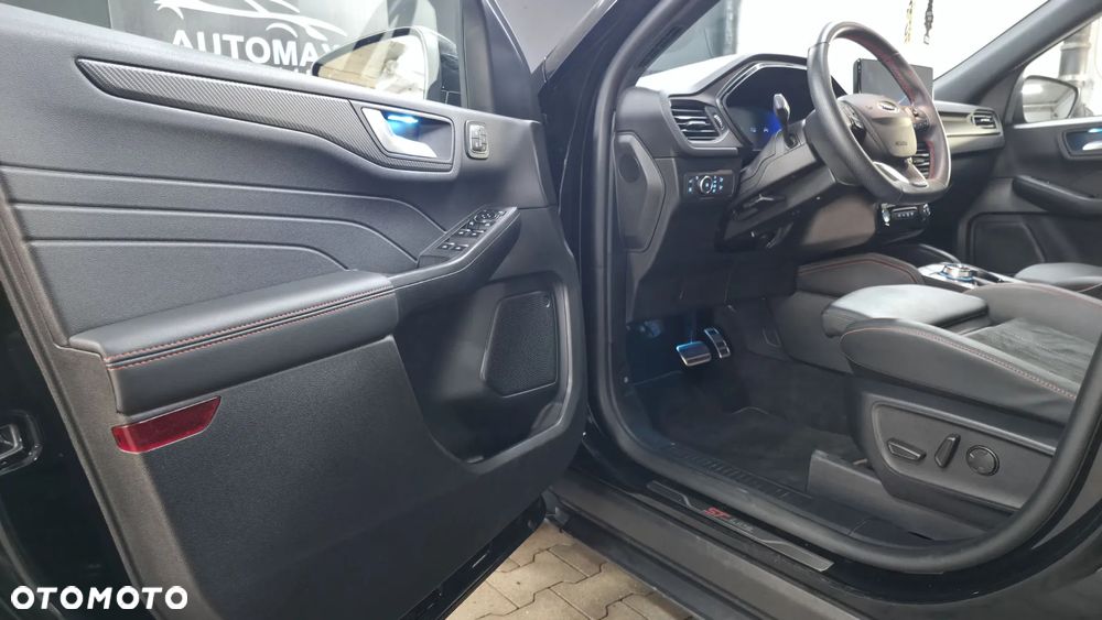 Ford Kuga 2.5P PHEV FWD ST-Line X eCVT - 23