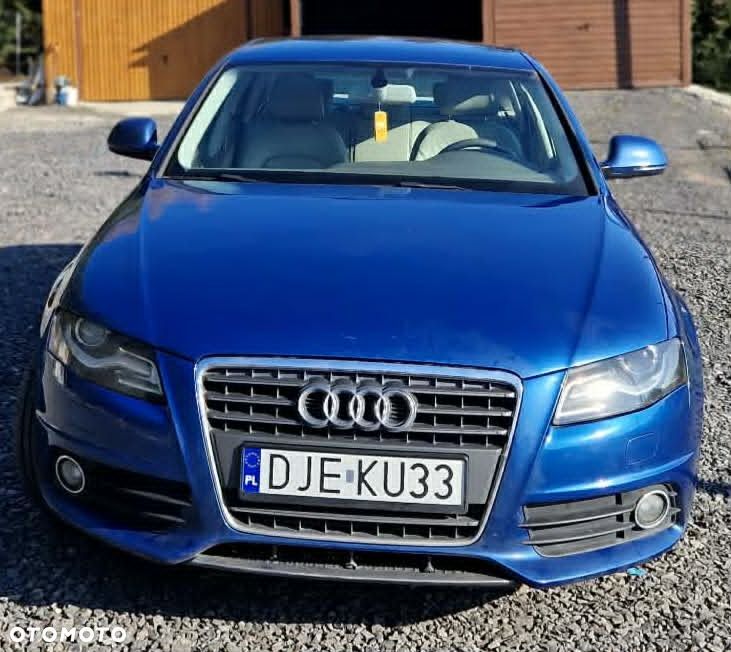 Audi A4 Limousine - 4