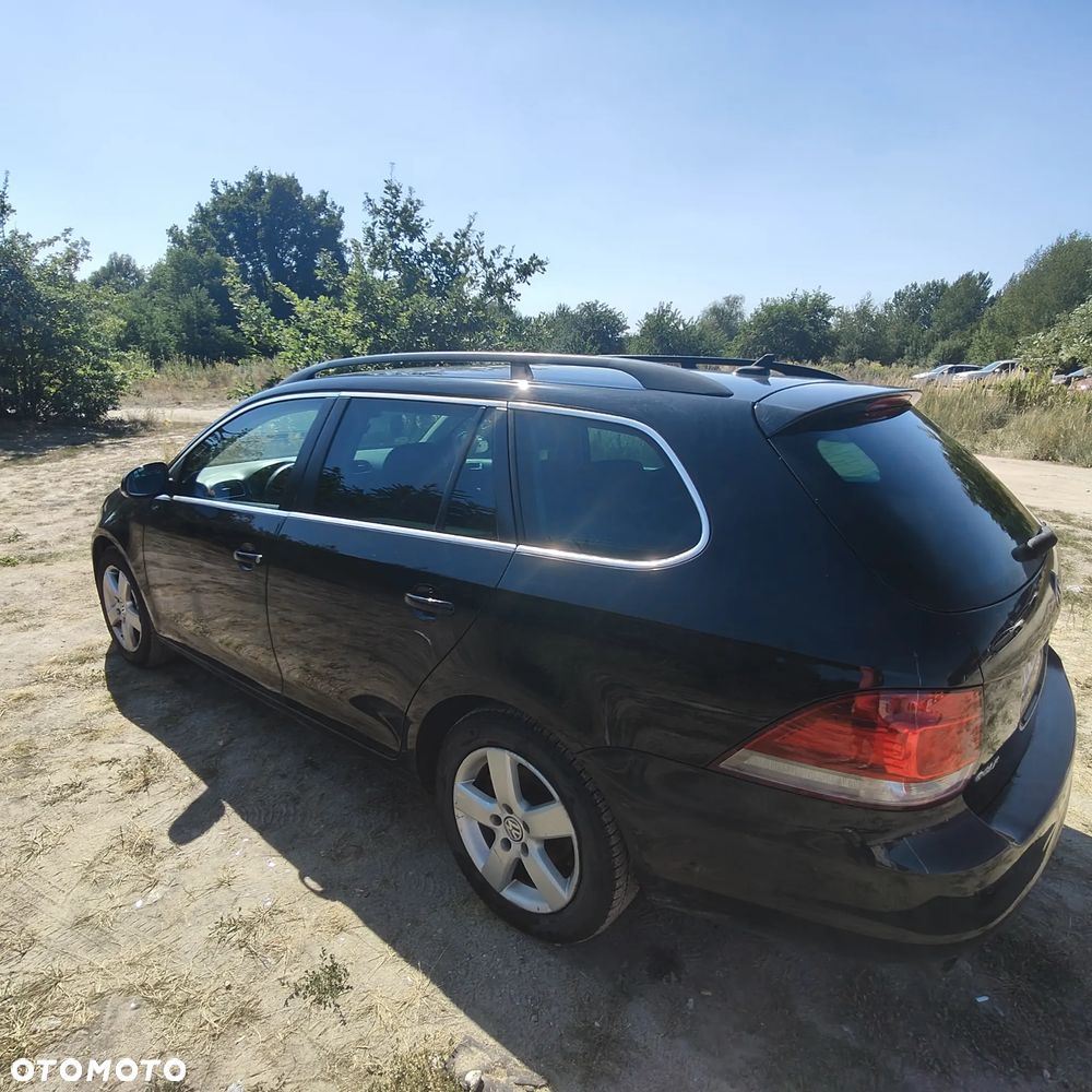 Volkswagen Golf - 10