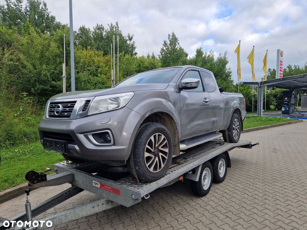Nissan Navara - 1