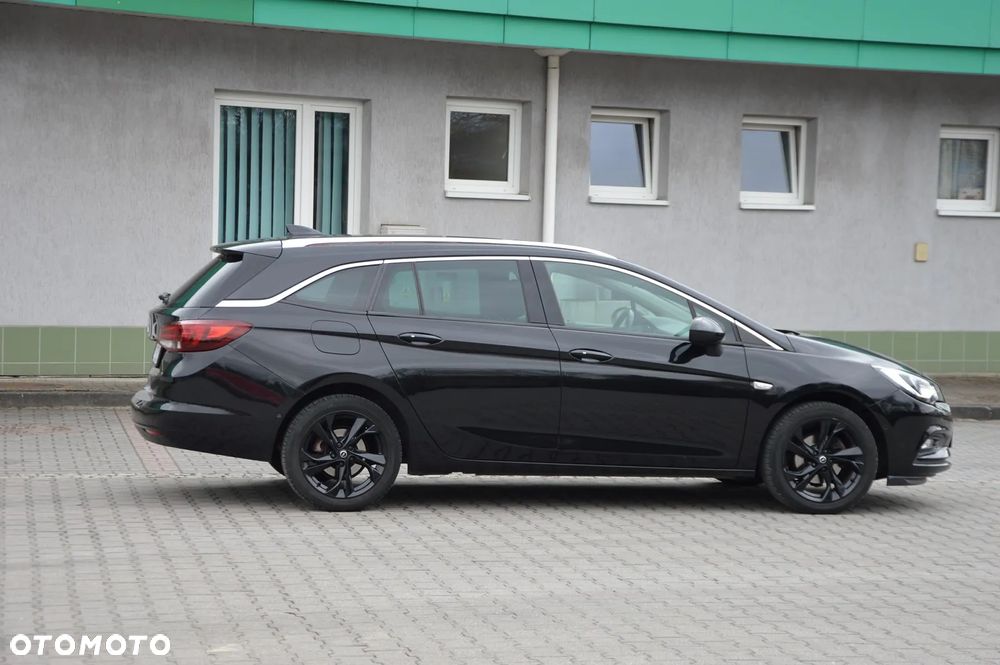 Opel Astra 1.4 Turbo Innovation - 11
