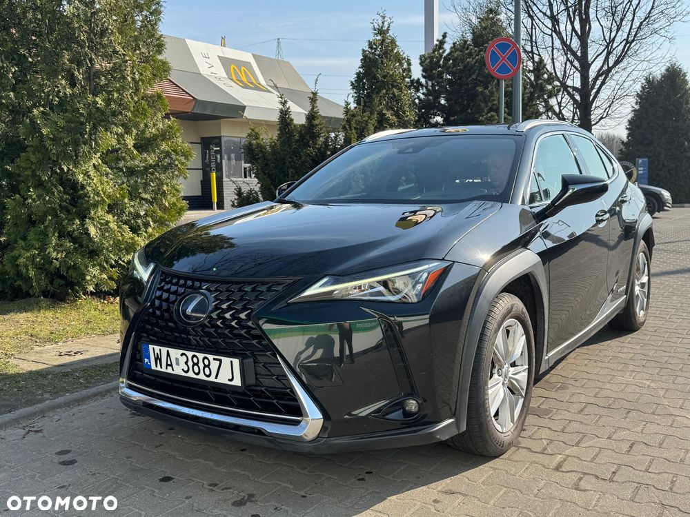 Lexus UX 250h Business Edition - 1