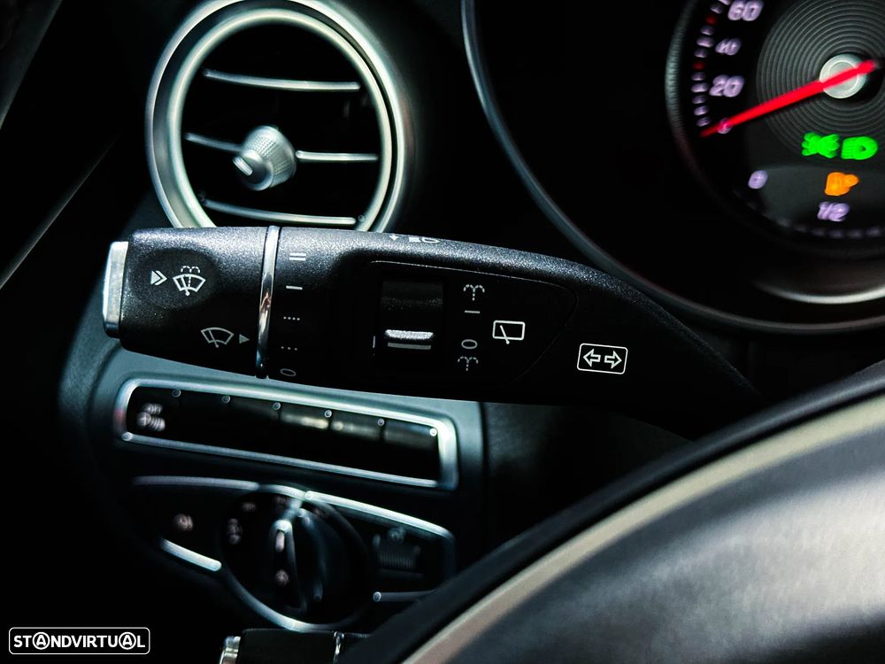 Mercedes-Benz C 350 e T 7G-TRONIC AMG Line - 39