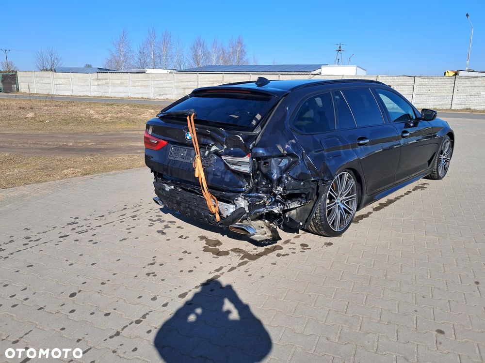 BMW Seria 5 530d xDrive Sport Line - 4
