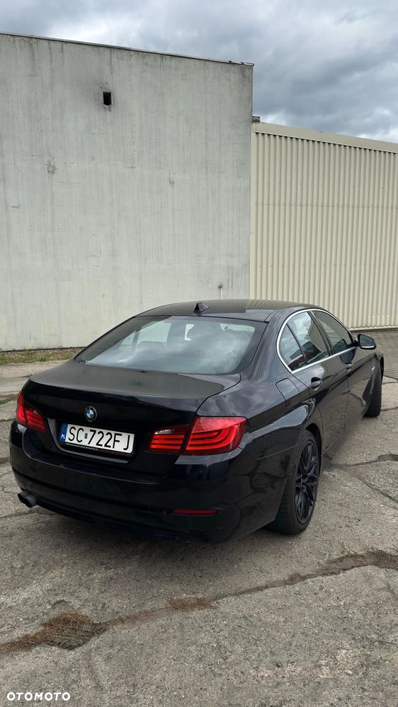 BMW Seria 5 520i - 9