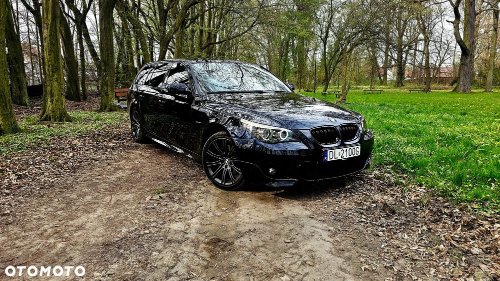 BMW Seria 5 525d - 1