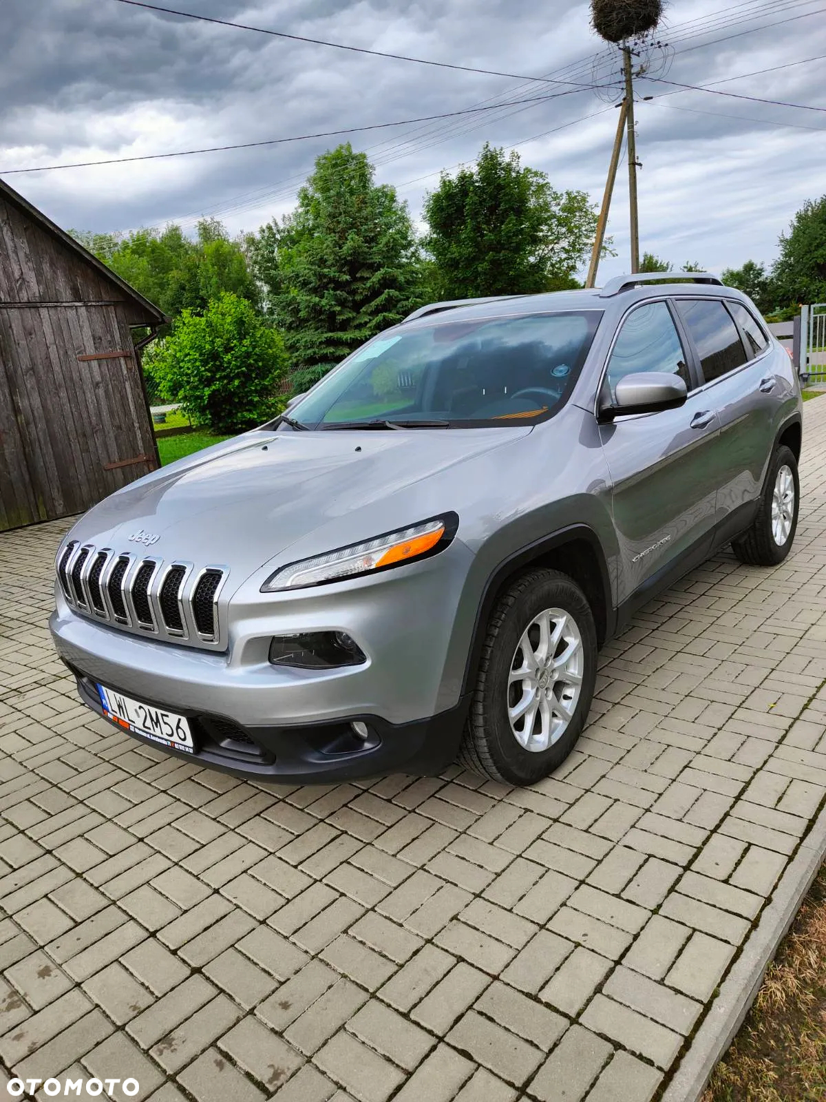 Jeep Cherokee - 34