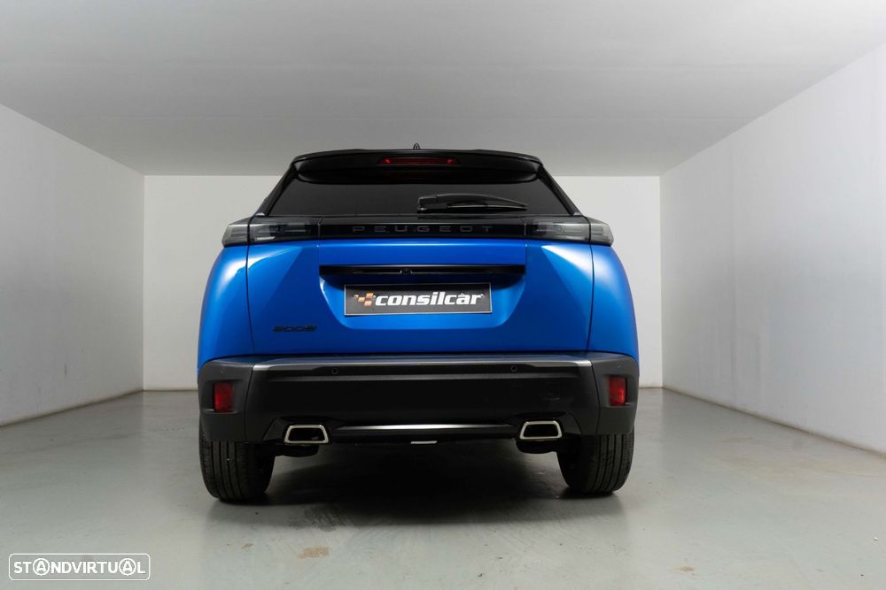 Peugeot 2008 1.2 PureTech Allure Pack EAT8 - 4