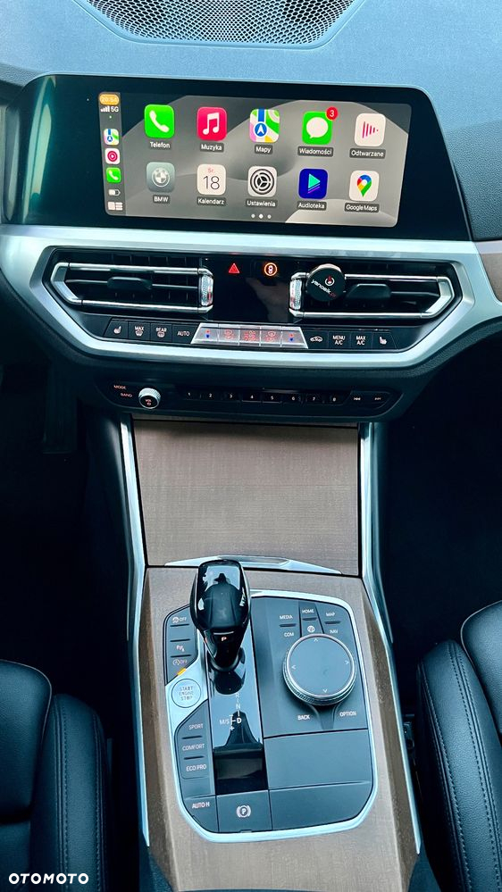 BMW Seria 3 330i Sport Line - 27