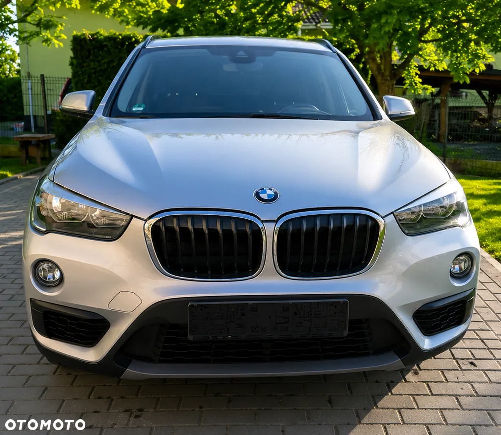 BMW X1 xDrive18d Sport Line - 2