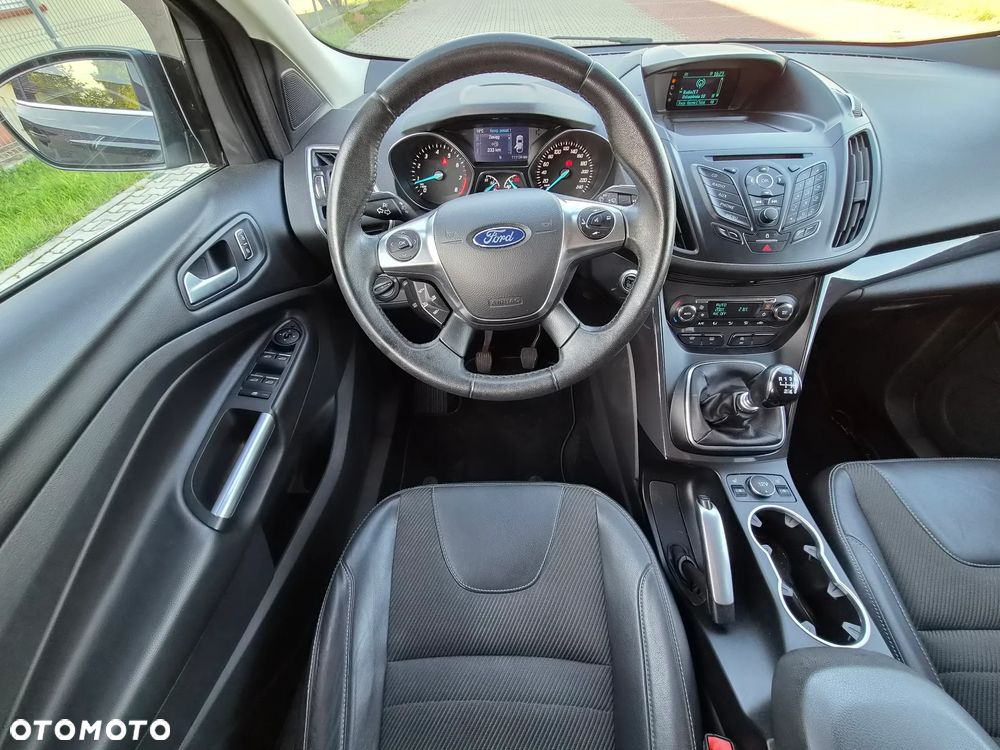 Ford Kuga - 24