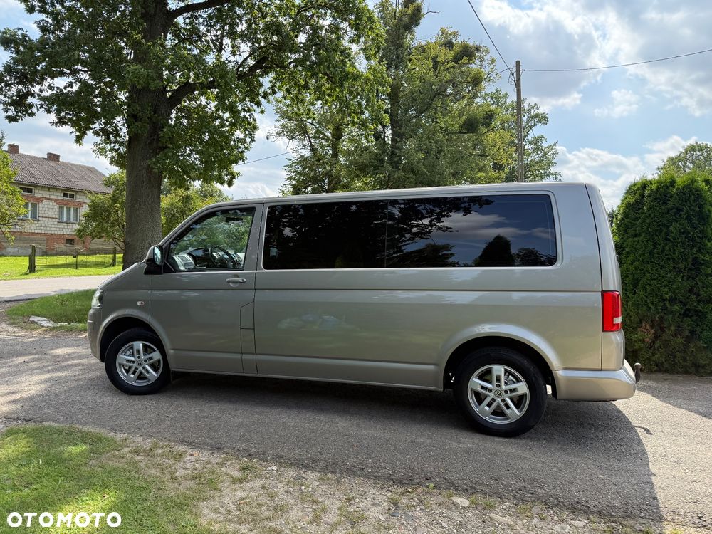 Volkswagen Caravelle - 7