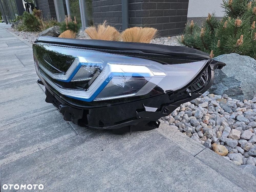BMW X3 G45 Lampa lewa Kompletna Full Led Adaptive 5A1BD25 Srebna Niebieska - 4