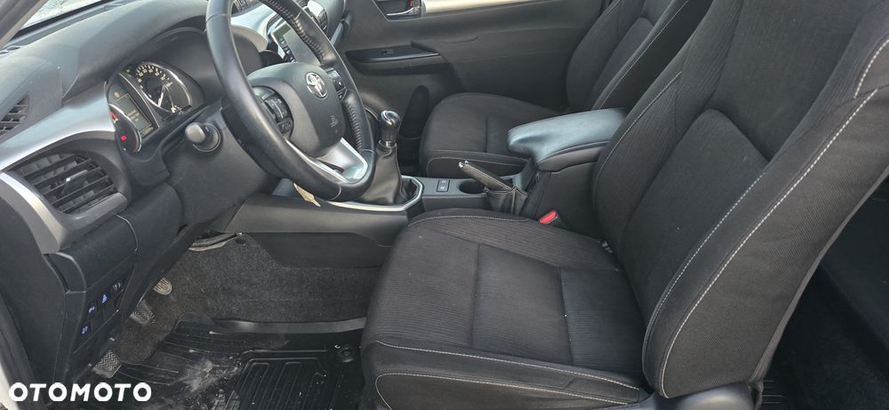 Toyota Hilux 4x4 Extra Cab Duty Comfort - 13
