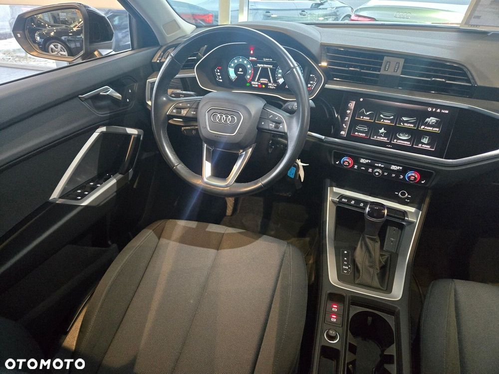 Audi Q3 Sportback - 13