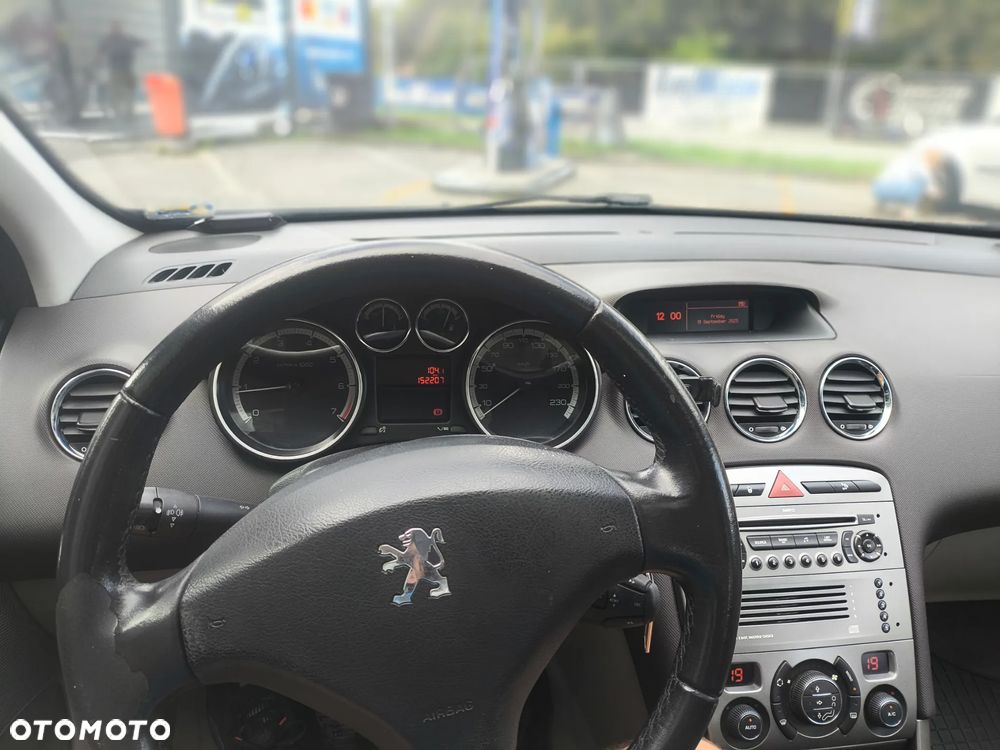 Peugeot 308 1.6 Trendy - 3