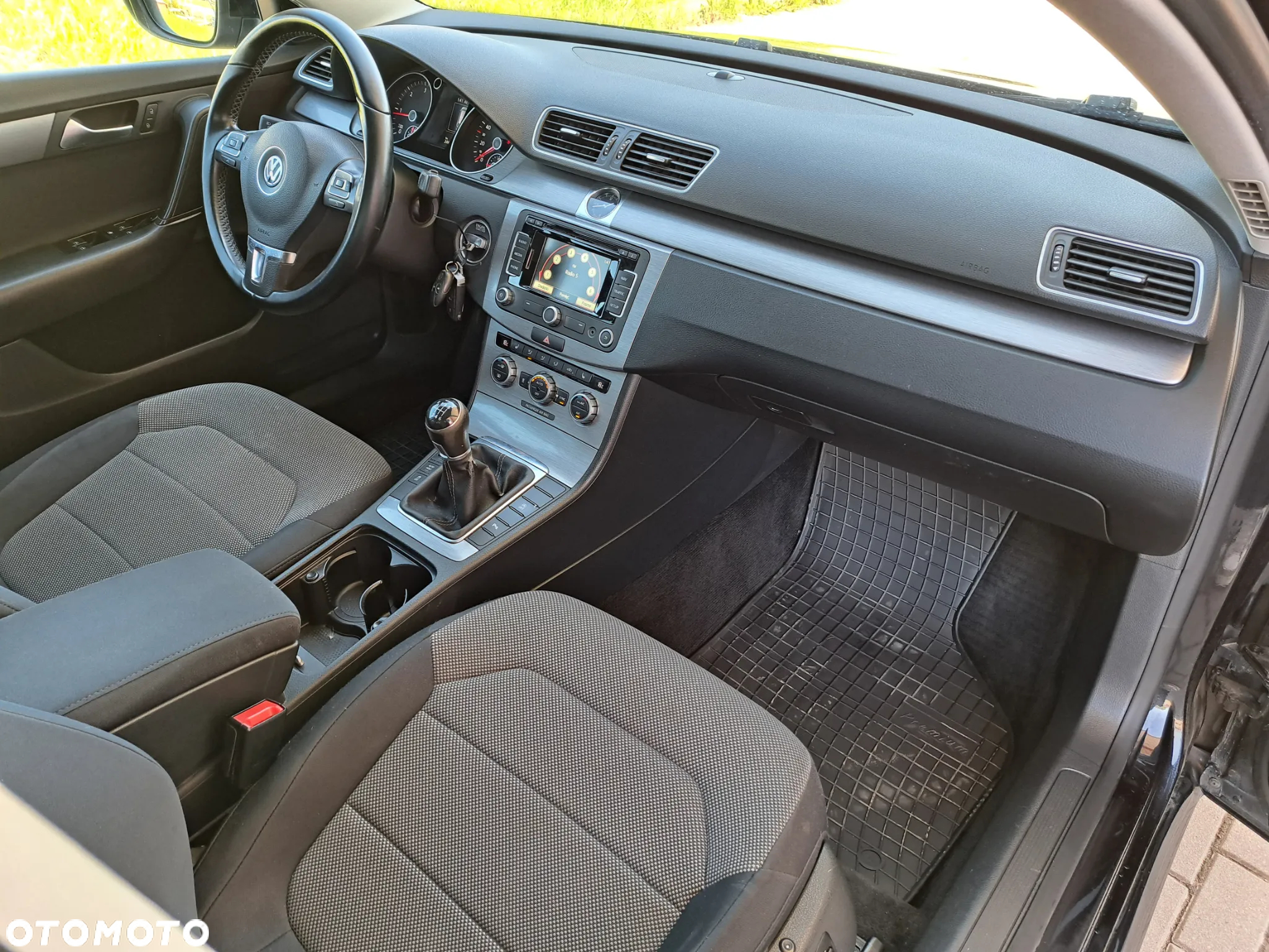 Volkswagen Passat - 19