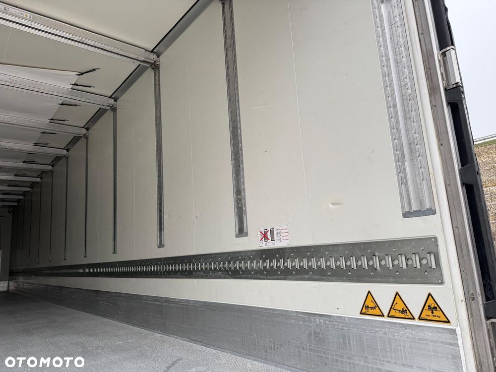 Krone Carrier Vector 1950 , Doppelstock - 12