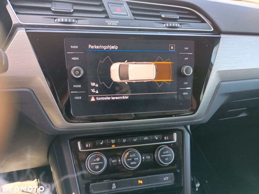 Volkswagen Touran 2.0 TDI SCR DSG Comfortline - 15