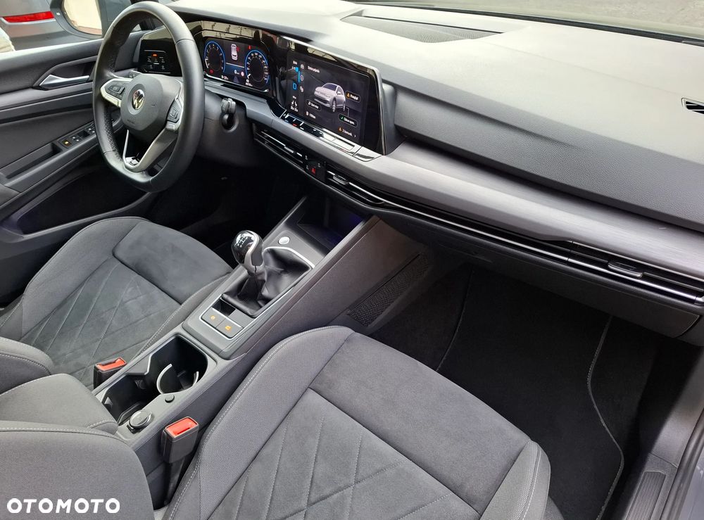 Volkswagen Golf 1.5 TSI EVO Style - 30