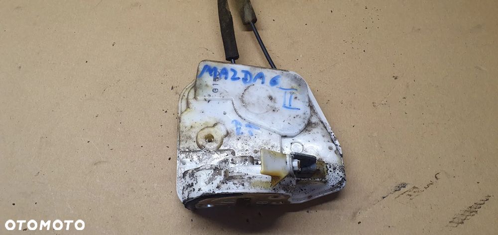 Zamek prawy tył tylny prawy 5 PIN Mazda 6 II - 3